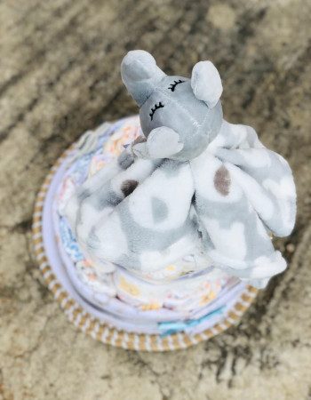 PREGNANT MOM GIVEAWAY-Gender Neutral Nappy Cake